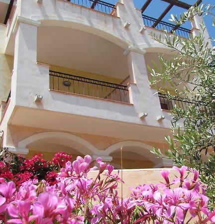 Residence Olimpo Santa Teresa Gallura Kültér fotó