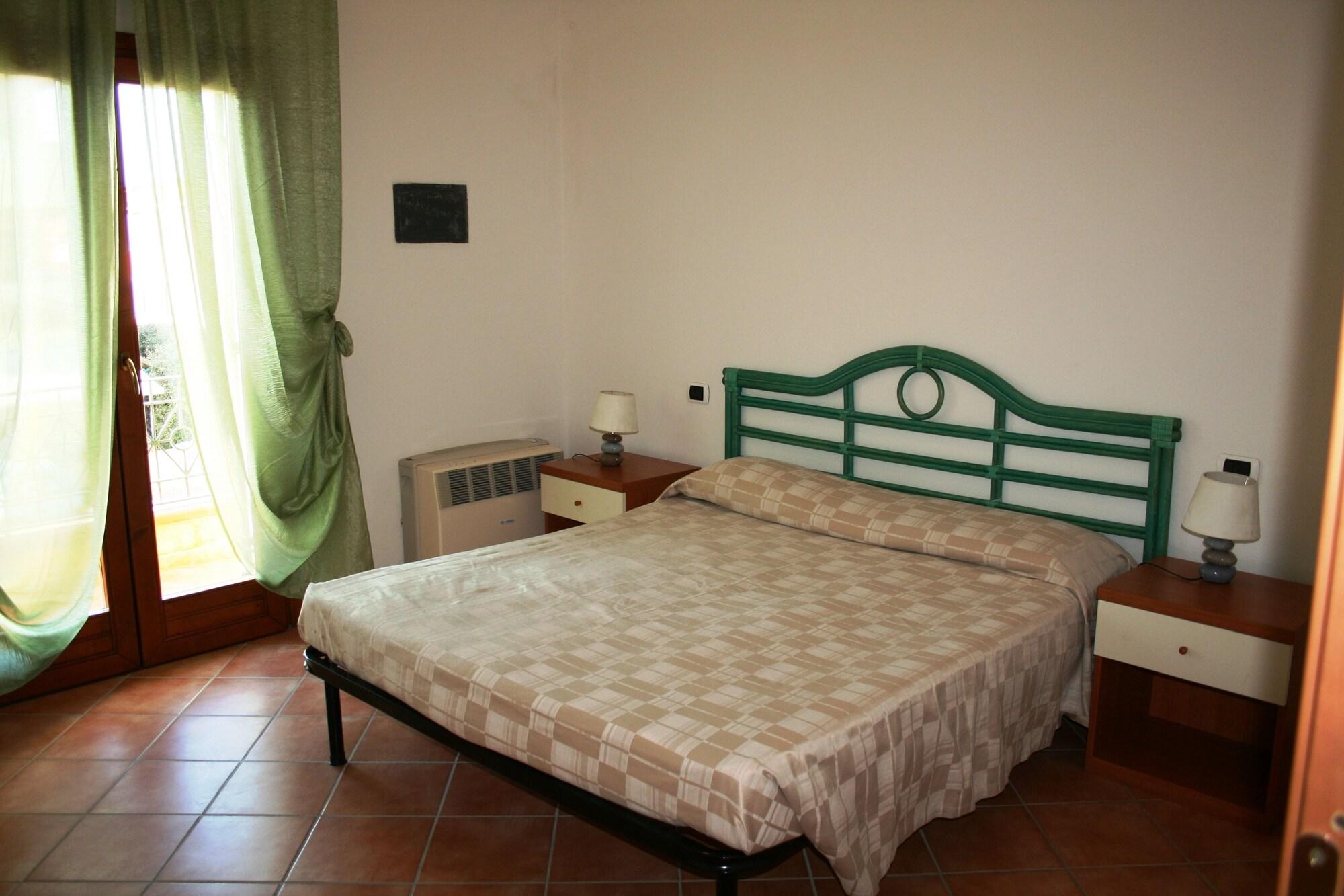 Residence Olimpo Santa Teresa Gallura Kültér fotó