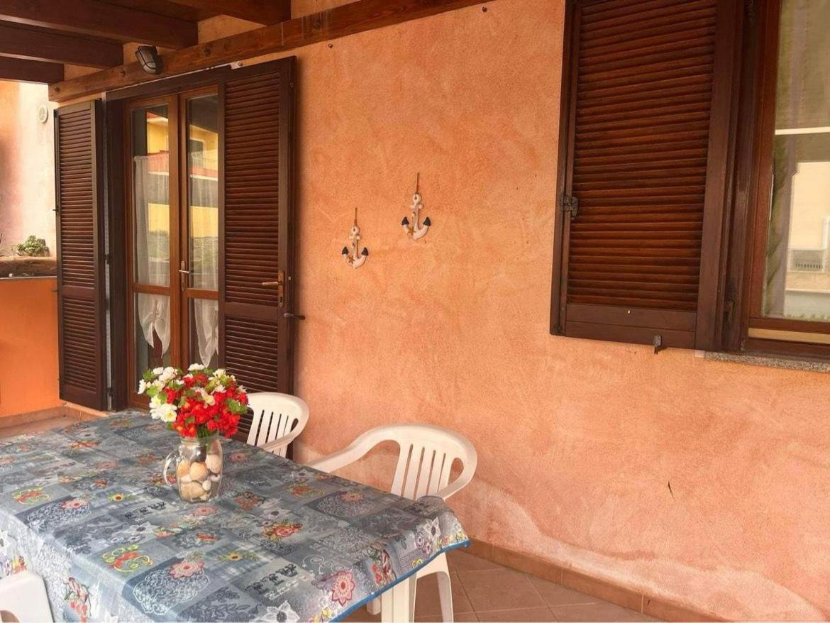Residence Olimpo Santa Teresa Gallura Kültér fotó