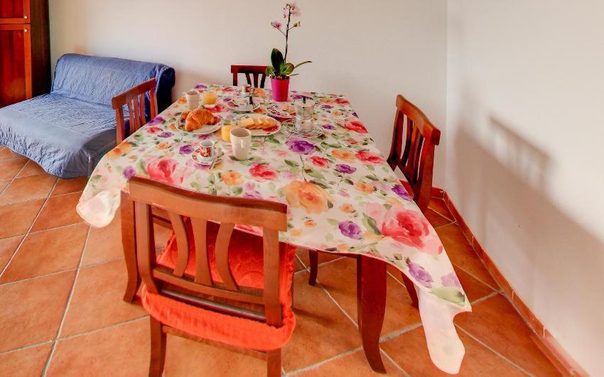 Residence Olimpo Santa Teresa Gallura Kültér fotó
