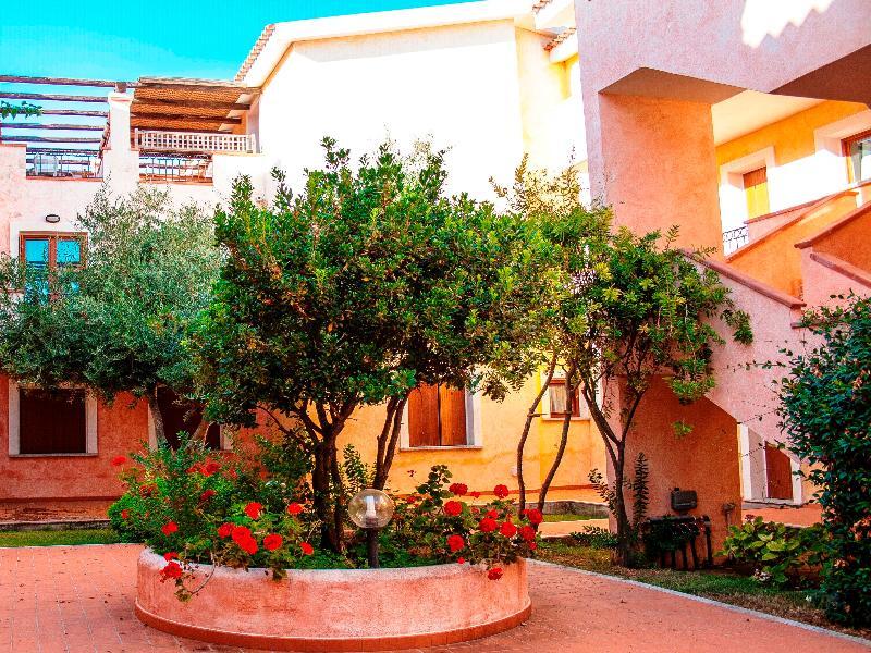 Residence Olimpo Santa Teresa Gallura Kültér fotó